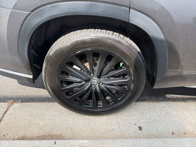 Used 2025 Gray Toyota XSE image 12