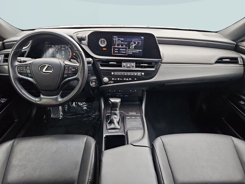 Used 2022 Black Lexus 250 image 22