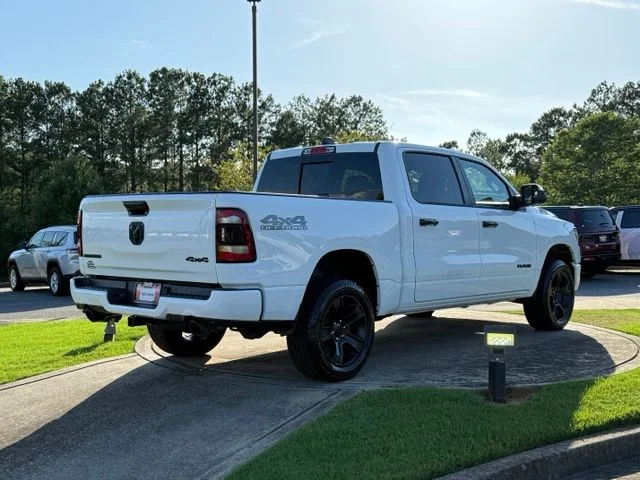 Used 2023 White Ram Big Horn/Lone Star image 7