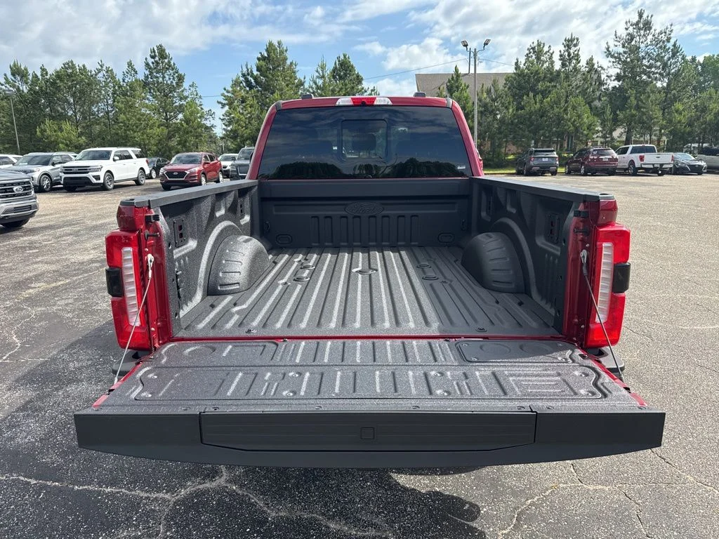 New 2026 Ruby Red Metallic Tinted Clearcoat Ford F-250® King Ranch® image 18