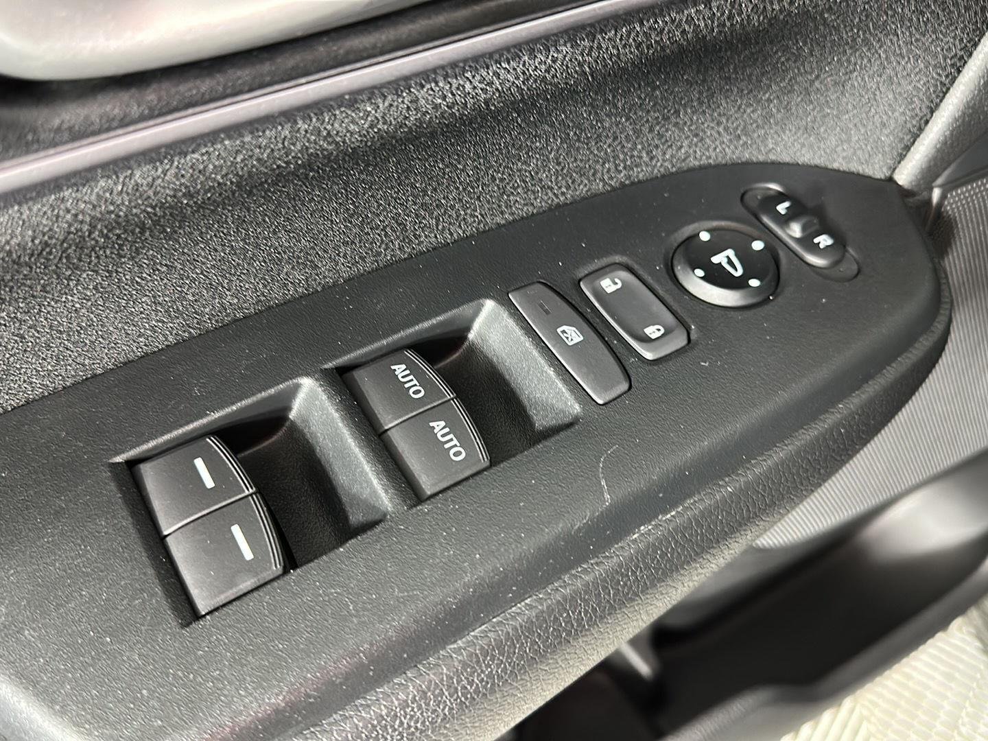 Used 2018 Crystal Black Pearl Honda EX image 8