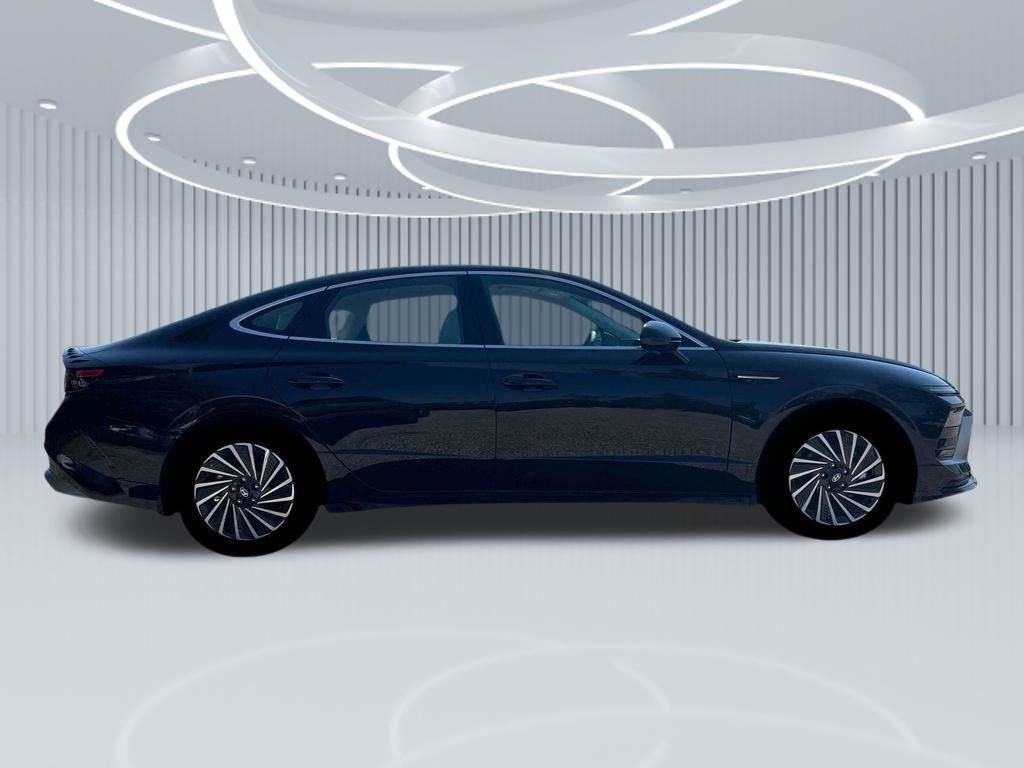 2025 Hyundai Sonata Hybrid SEL - Photo 28