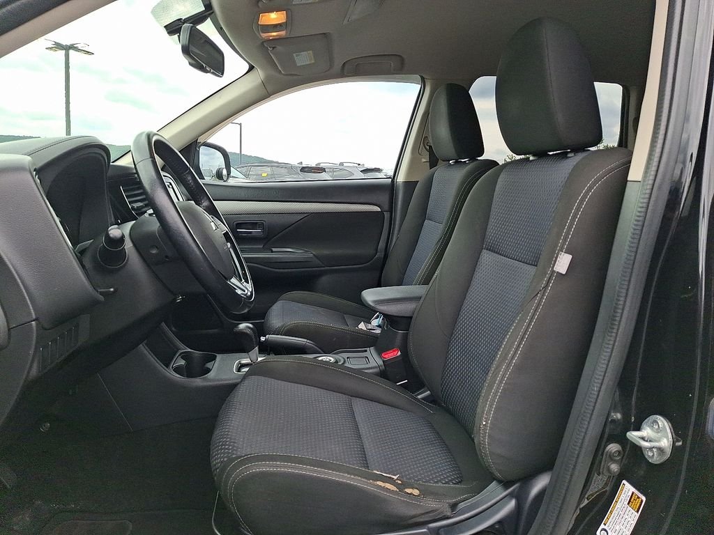 Used 2016 Black Mitsubishi  image 14