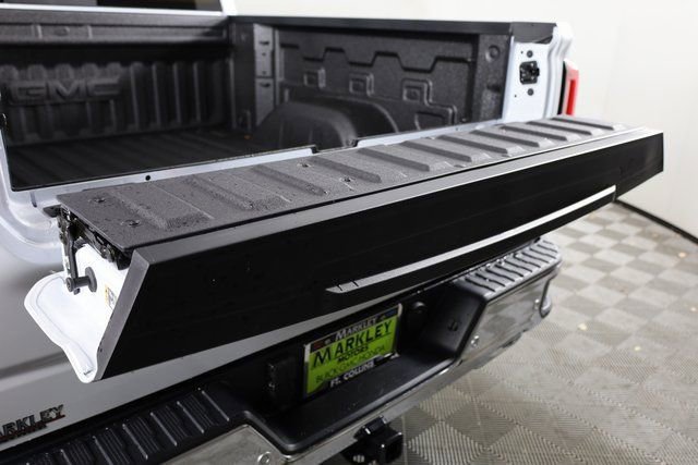 2026 GMC Sierra 1500 SLT - Photo 6
