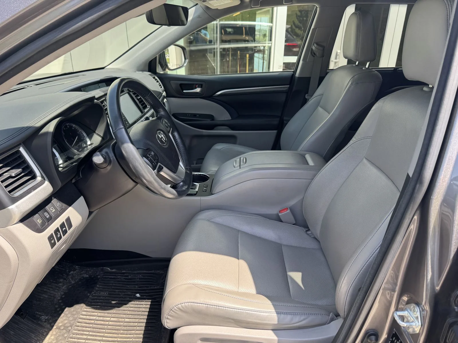 Used 2017 Gray Toyota Limited Platinum image 5