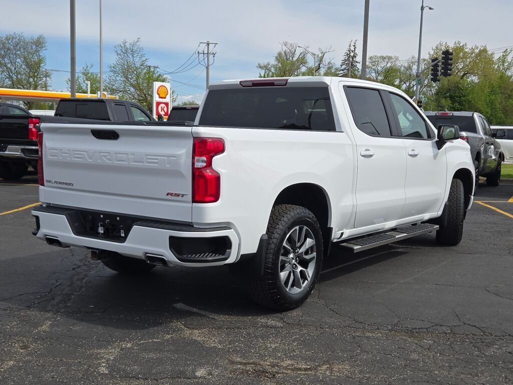 Used 2024 White Chevrolet RST image 12