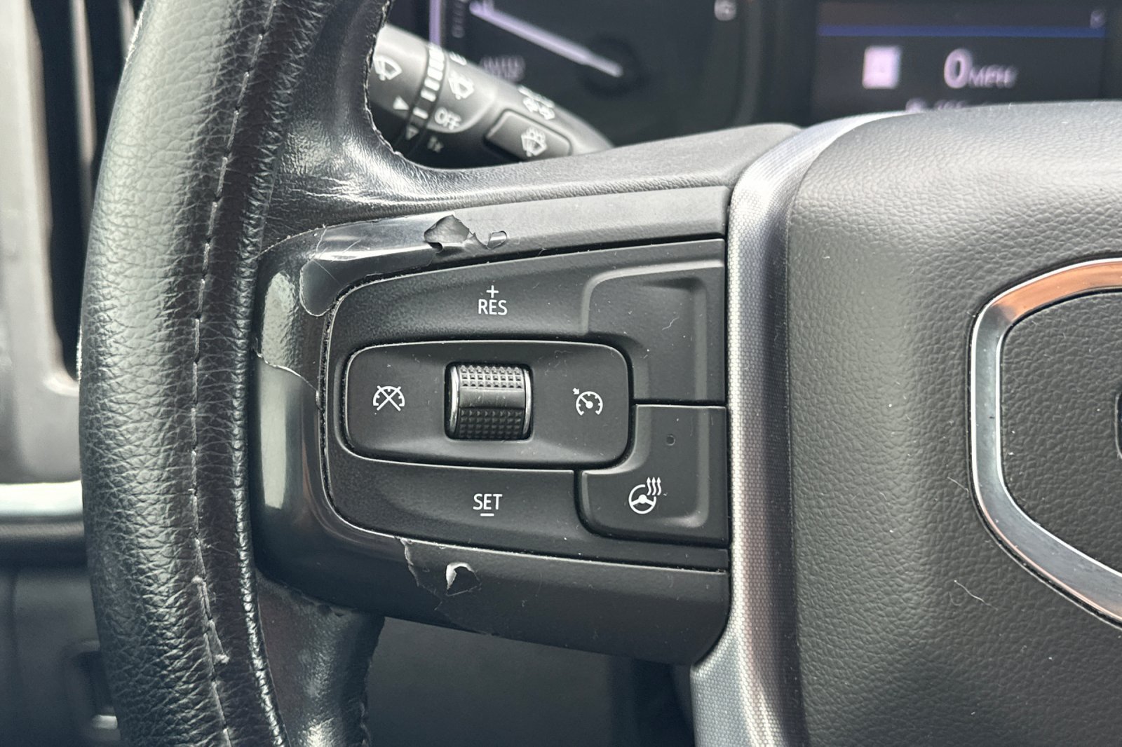 Used 2020 Blue GMC SLT image 25