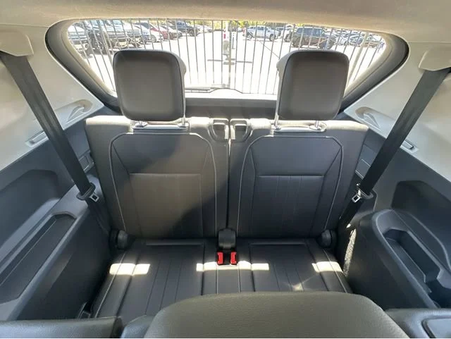 2024 Volkswagen Tiguan SE - Photo 4