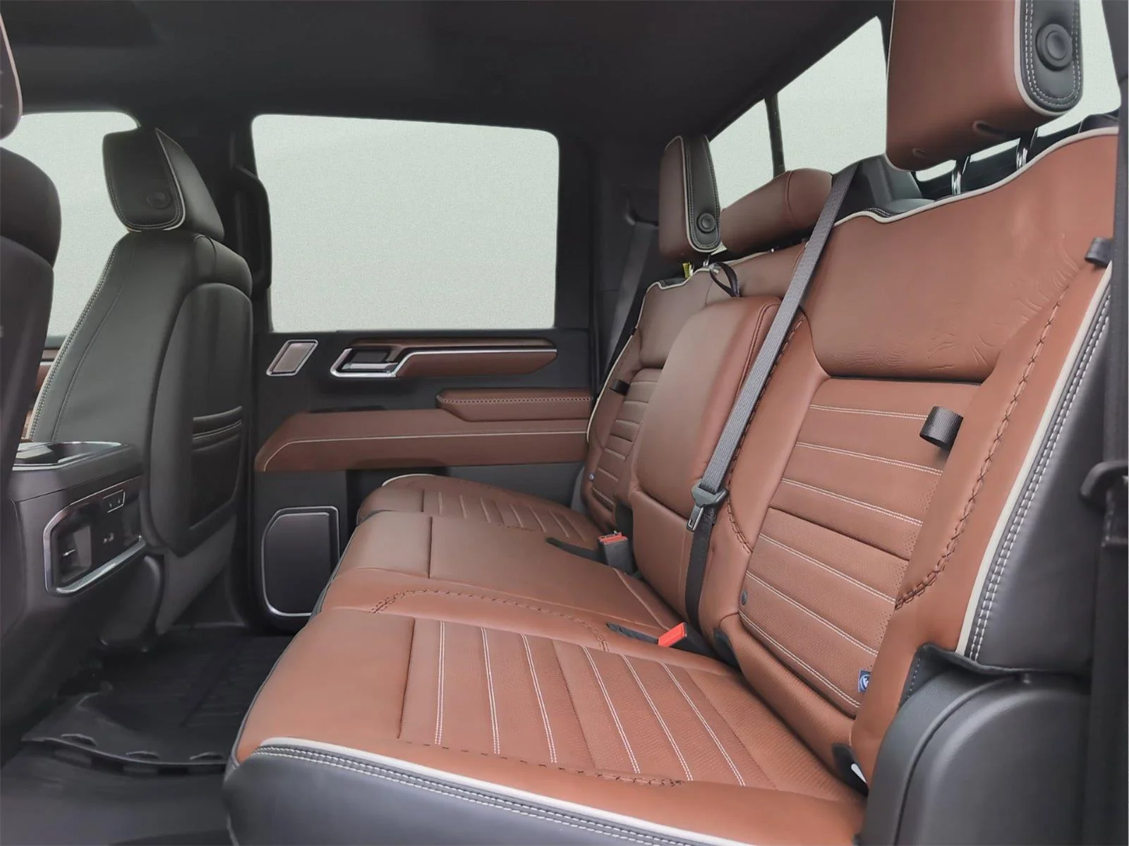 New 2026 Glacier White Tricoat GMC Denali Ultimate image 23