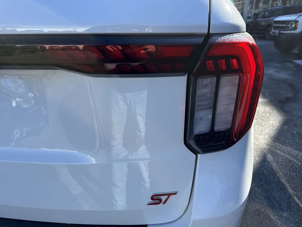 Used 2026 White Metallic Ford ST image 36