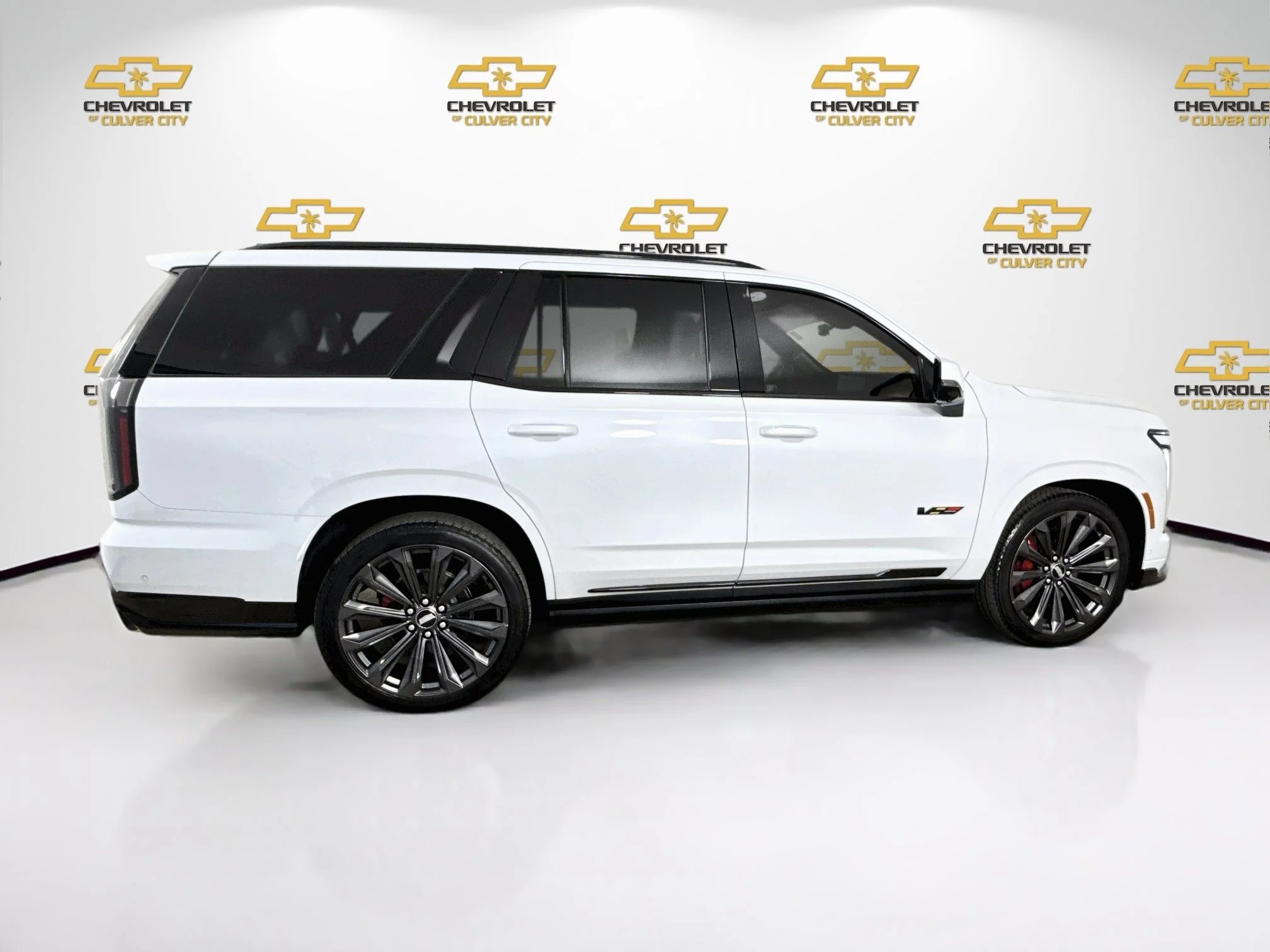 Used 2026 Vibrant White Tricoat Cadillac V-Series image 9