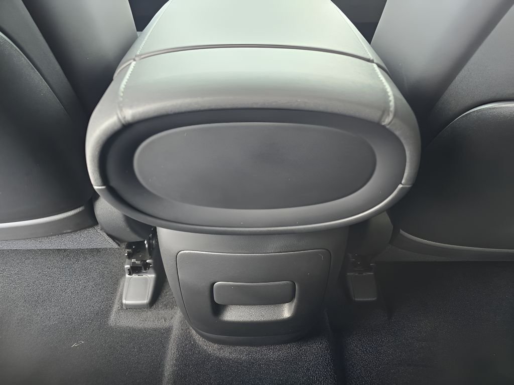 Certified Used 2026 Creamy White Pearl Hyundai SEL Premium 7P image 26