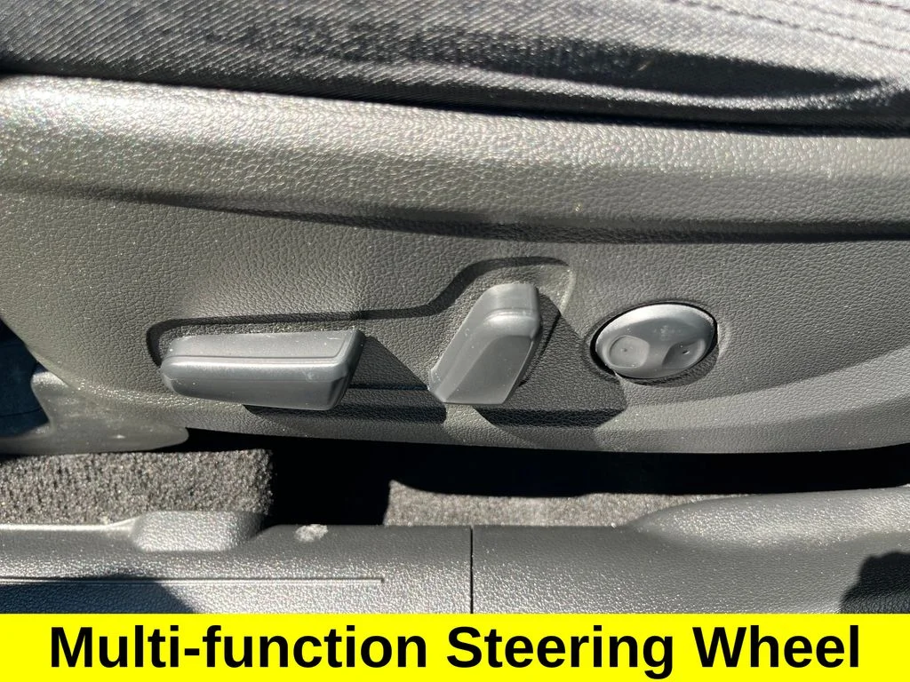 Used 2023 Gray Hyundai SEL image 7