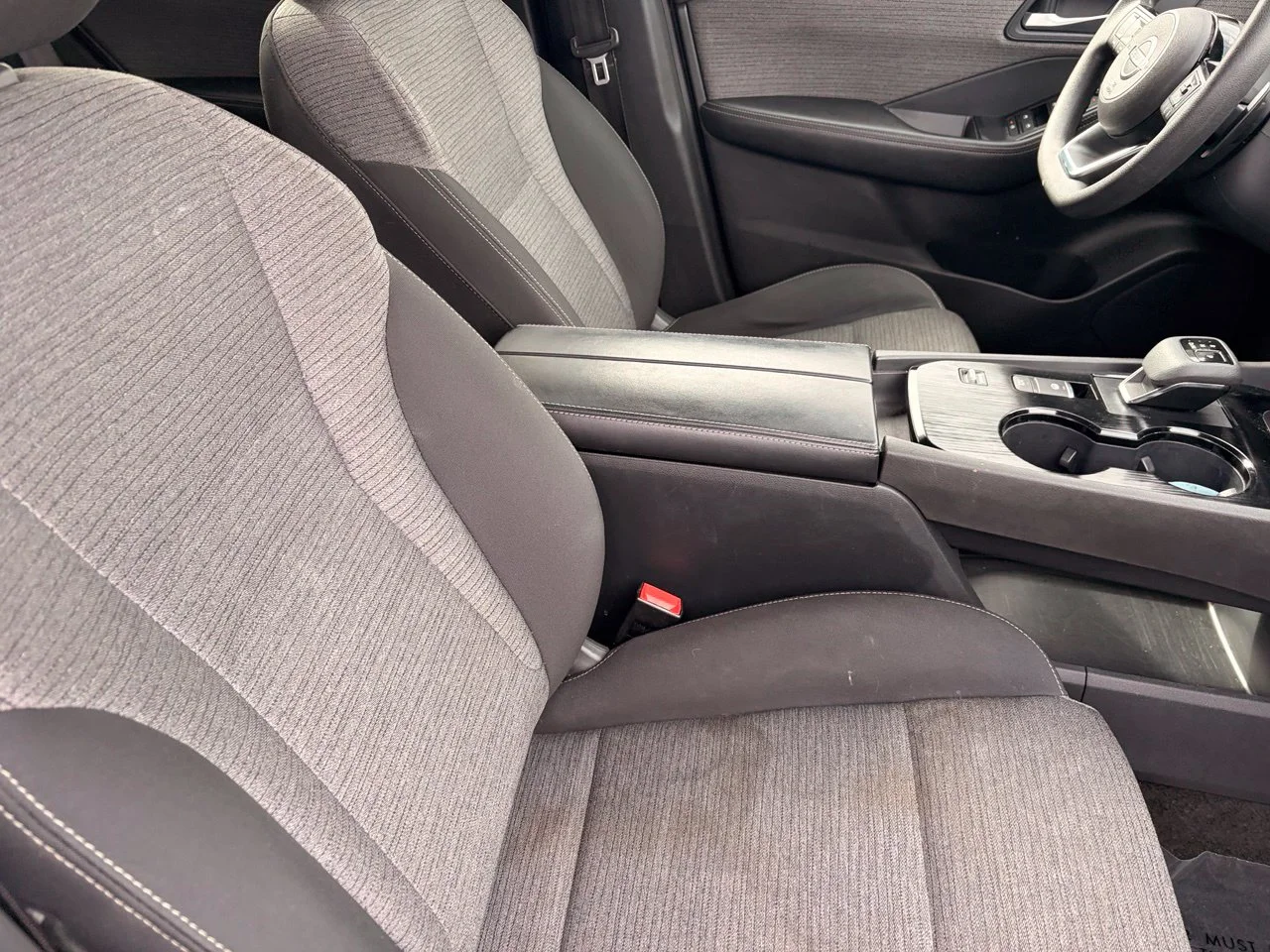 Used 2023 Pearl White Tricoat Nissan SV image 8