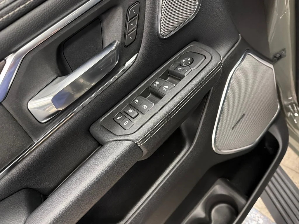 2026 RAM 1500 Laramie - Photo 11