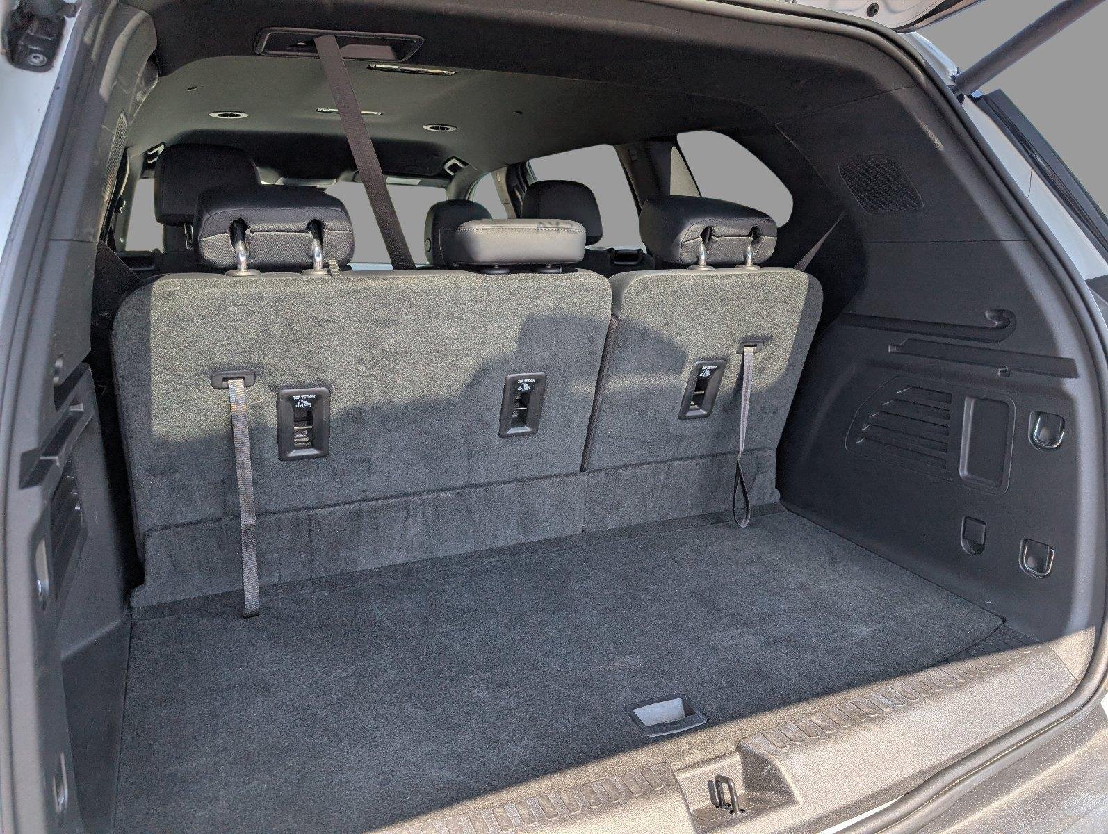 Used 2026 Summit White GMC Elevation image 36