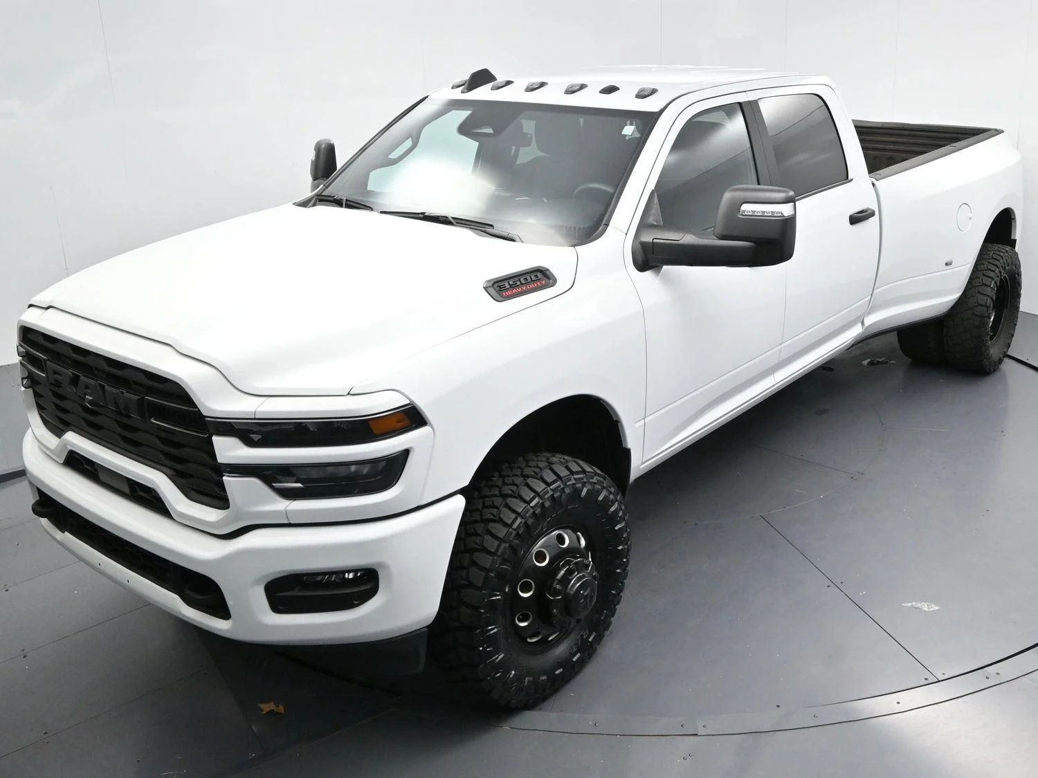 Used 2025 Bright White Clearcoat Ram Big Horn image 32