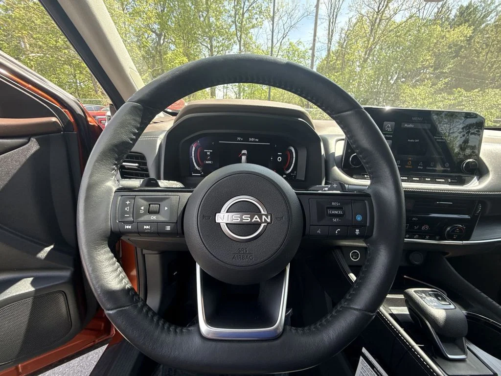Used 2022 Orange Nissan Platinum image 14