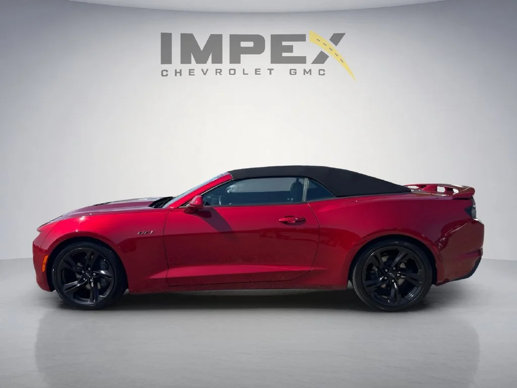 Used 2023 RADIANT RED TINTCOAT Chevrolet LT1 image 2