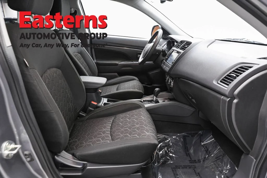 Used 2024 Gray Mitsubishi 2.0 ES image 23