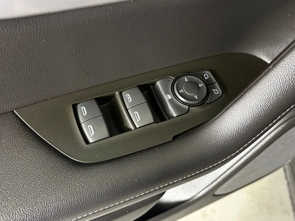 Used 2025 Black Chevrolet LT image 13