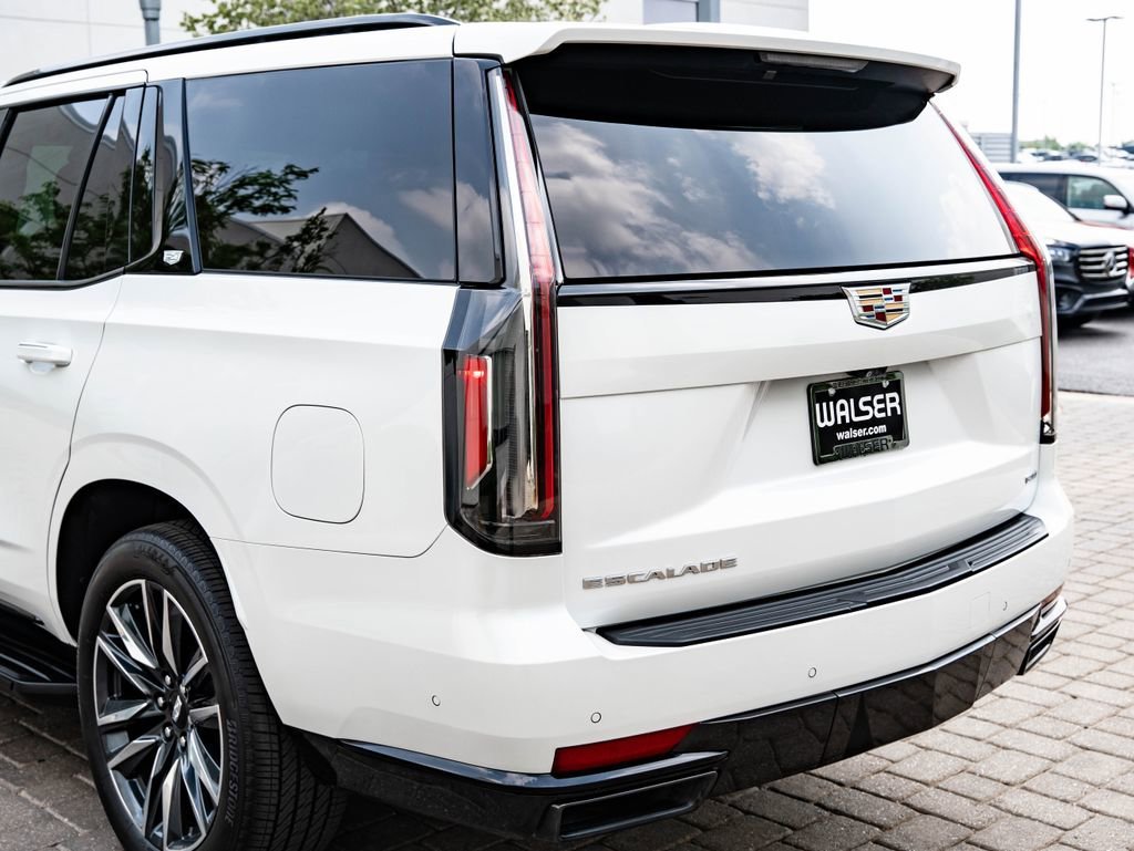 Used 2023 Crystal White Tricoat Cadillac Sport image 19