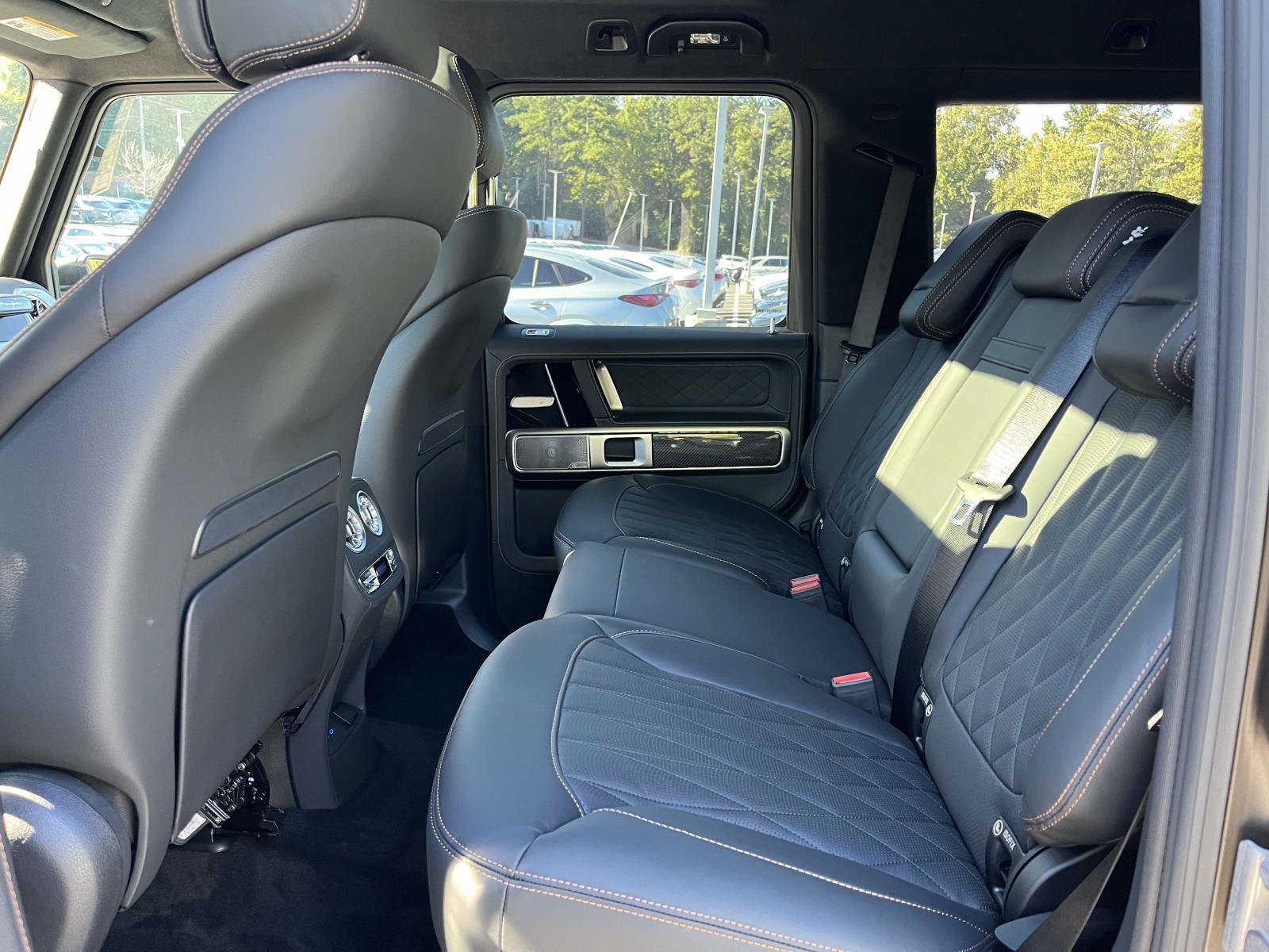 New 2027 MANUFAKTUR Dakota Brown Magno Mercedes-Benz AMG® G 63 SUV image 41