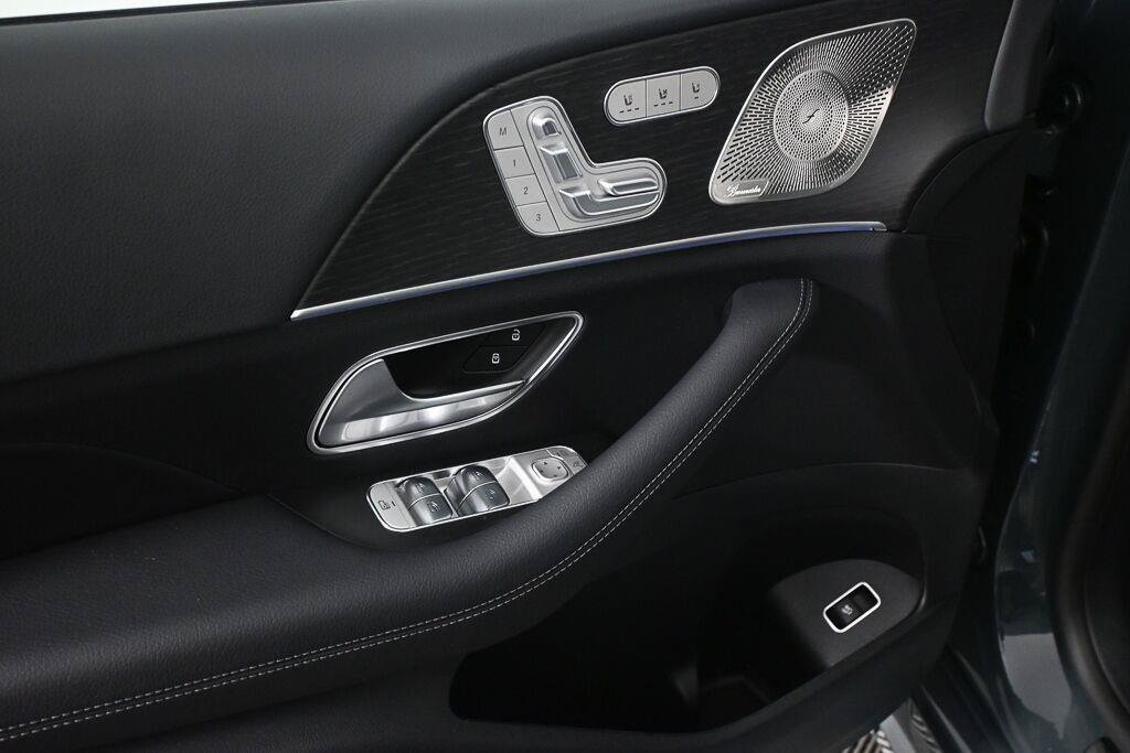 New 2027 Dark Petrol Mercedes-Benz GLS 450 image 45
