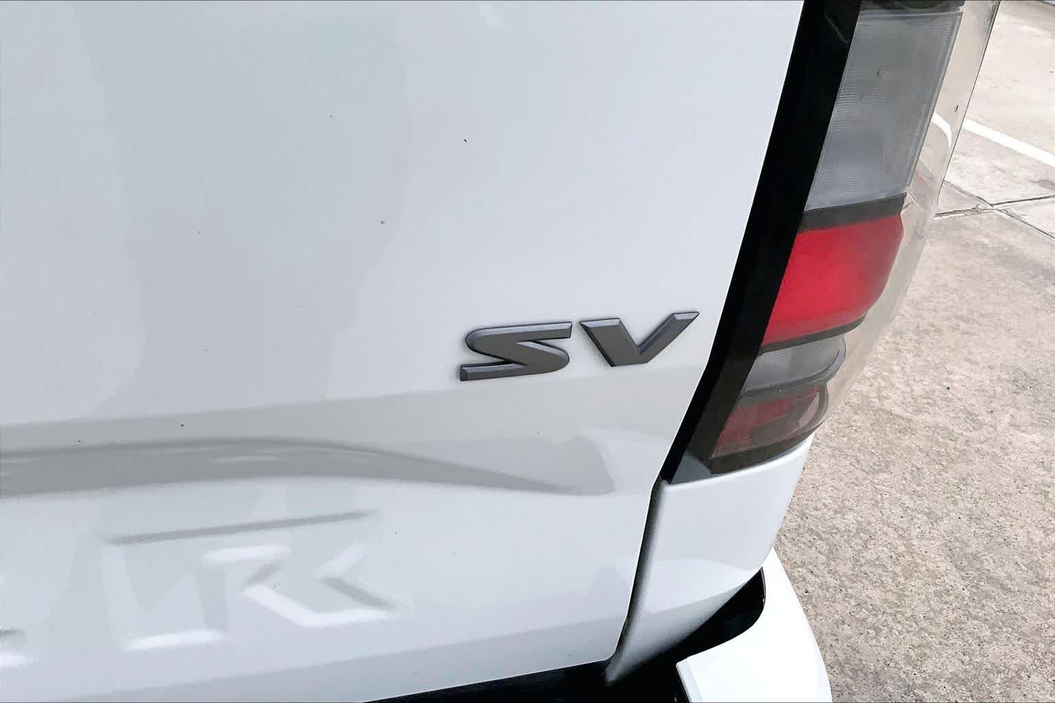 Used 2023 Glacier White Nissan SV image 10