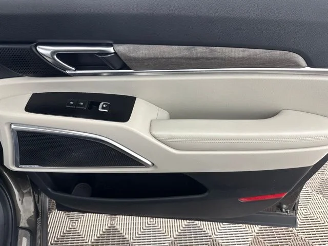 Used 2020 Green Kia SX image 21