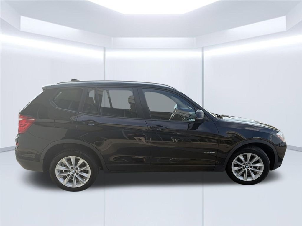 Used 2017 Black BMW sDrive28i image 7