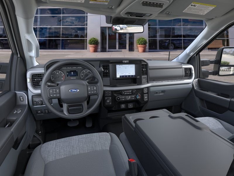 2026 Ford F-600 Super Duty Chassis Cab XLT - Photo 9