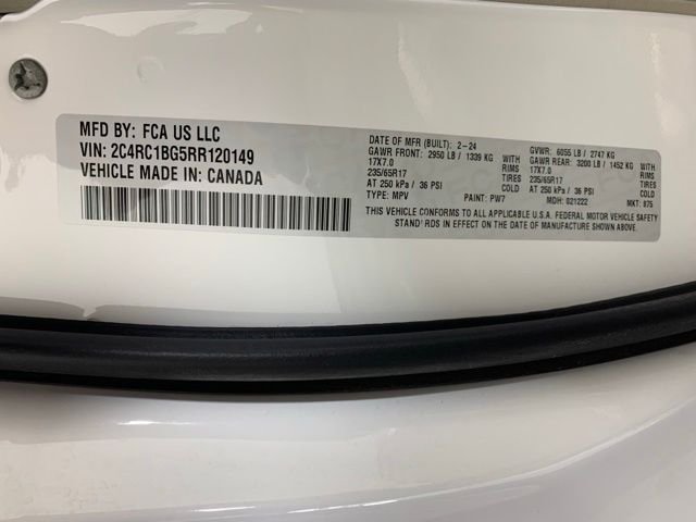 Used 2024 White Chrysler Touring L image 40