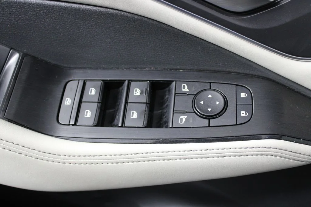 2021 Nissan Rogue SV - Photo 24
