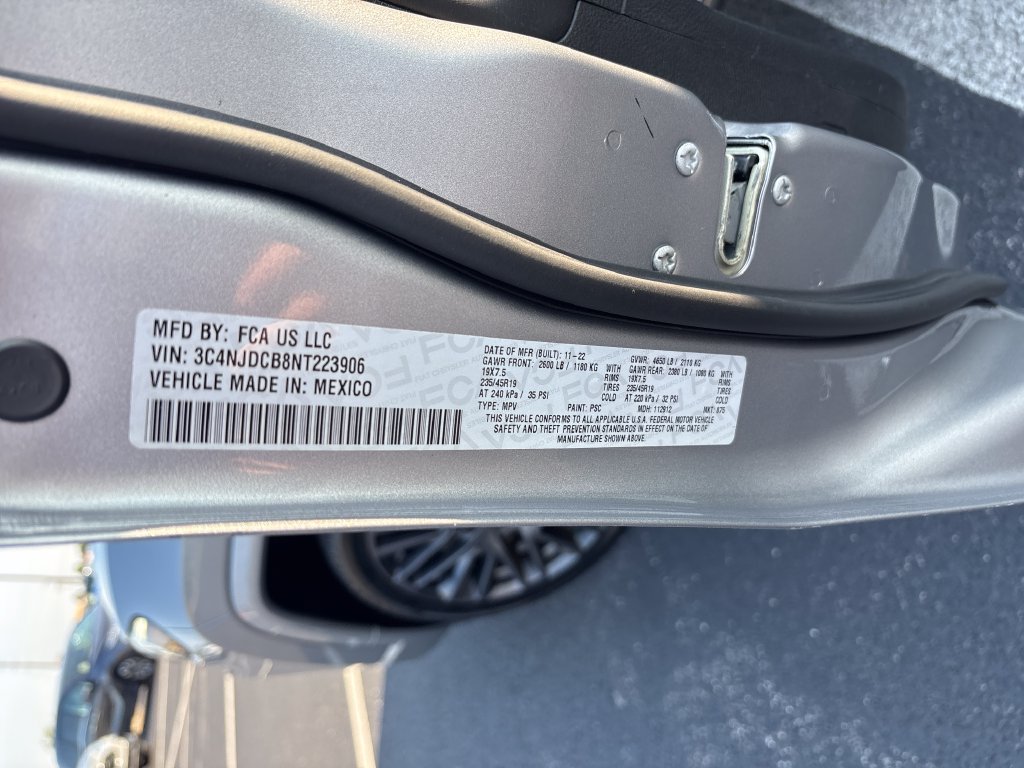 Used 2022 Silver Jeep High Altitude image 17