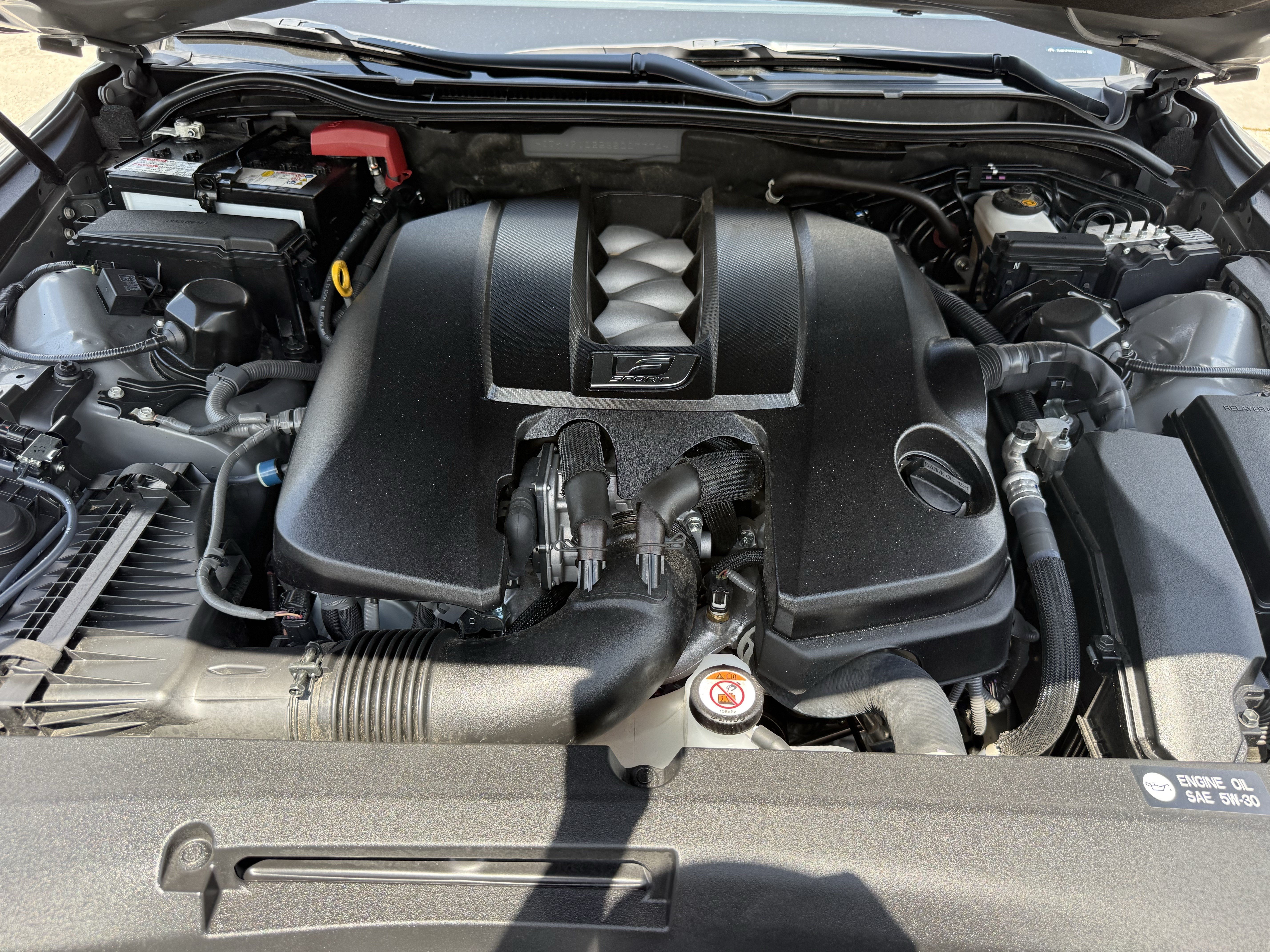 Used 2025  Lexus  image 33