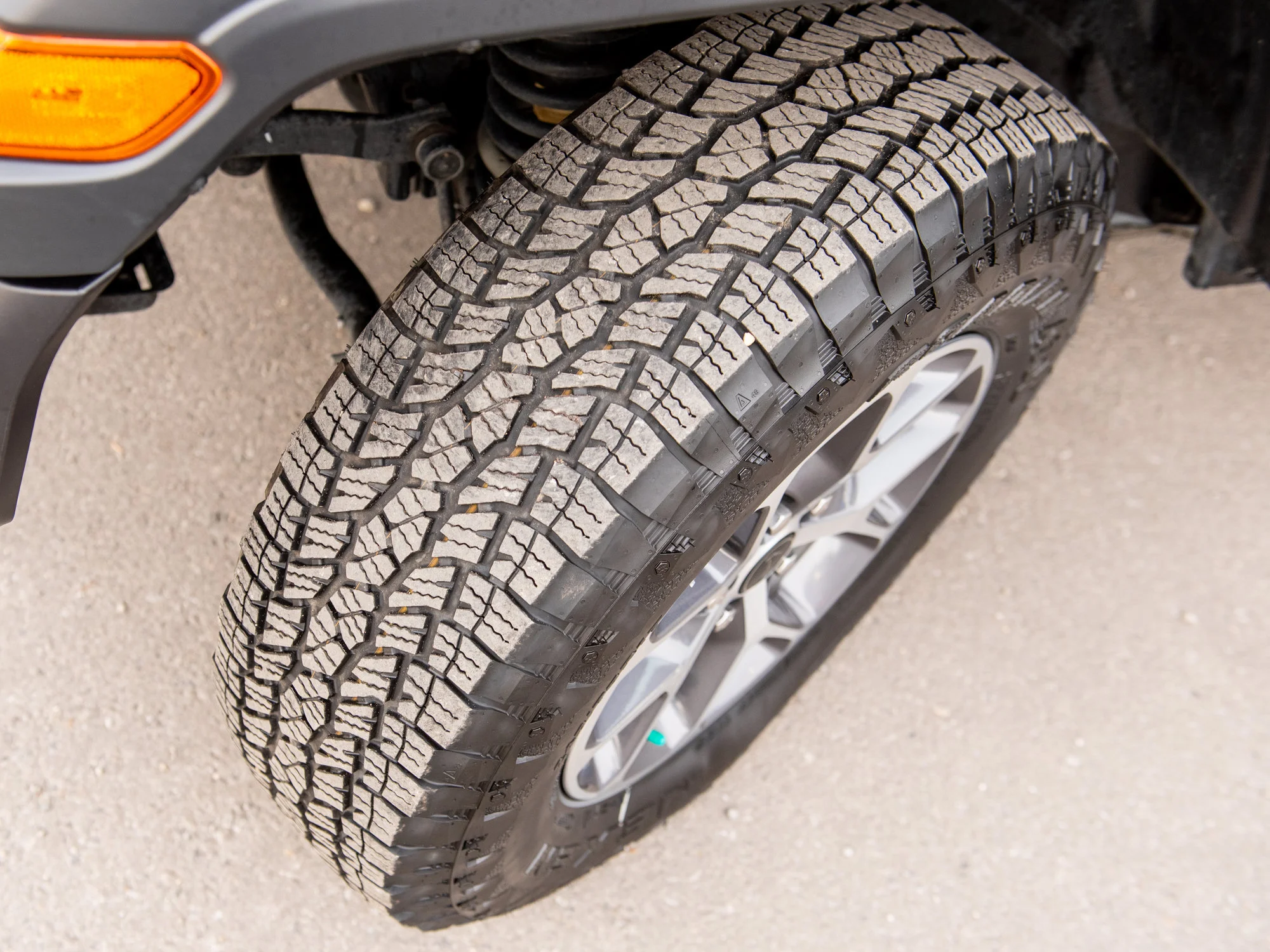 Used 2025 Black Jeep Sport S* 4 Door 4x4, LOW KM, Heated Seats & Wheel, Remote Start image 11