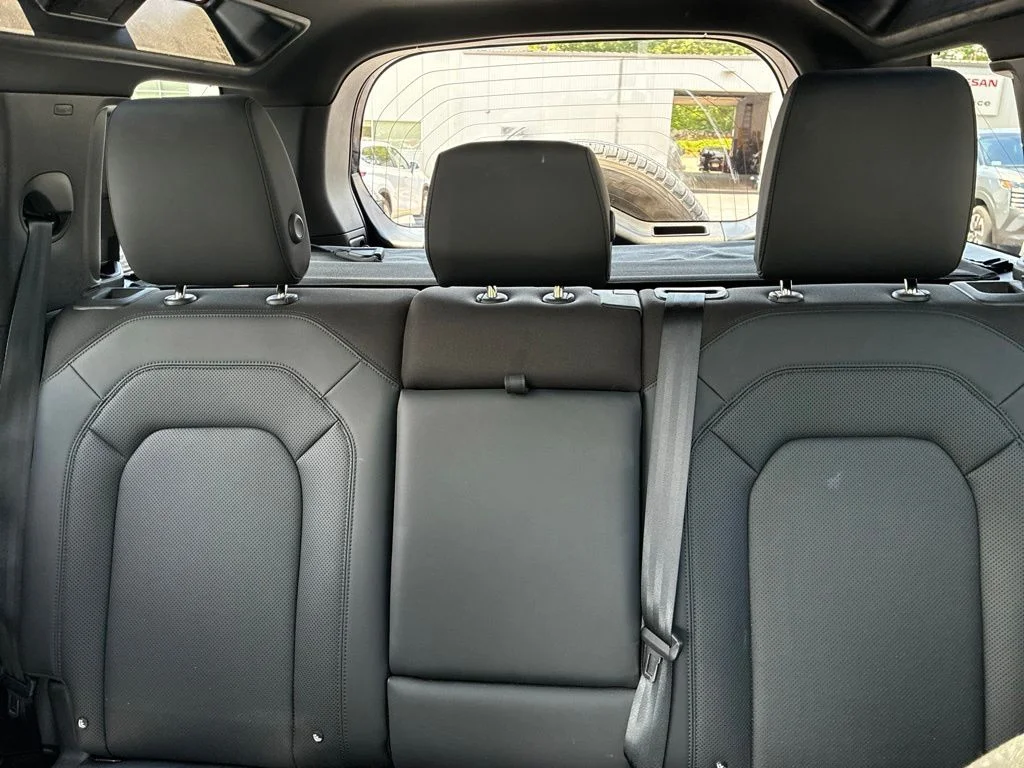 Used 2025 Black Land Rover S image 23