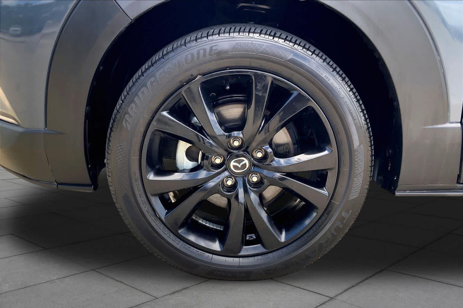 Used 2025 Polymetal Gray Metallic Mazda 2.5 S Carbon Edition image 10