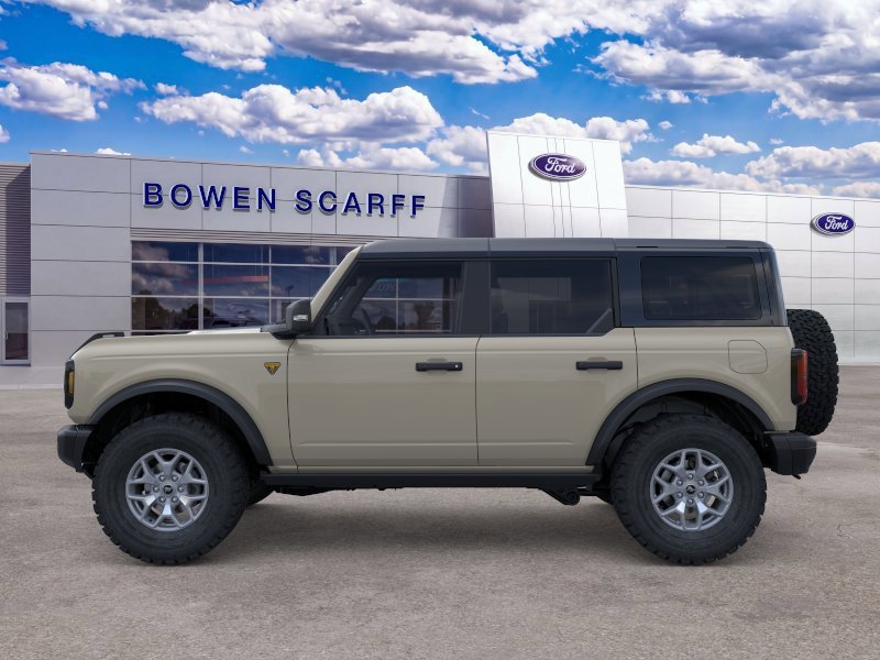 Used 2025 Desert Sand Ford Badlands image 35