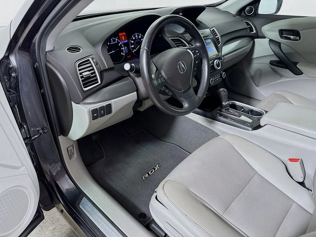 Used 2016 Graphite Luster Metallic Acura Tech Pkg image 10
