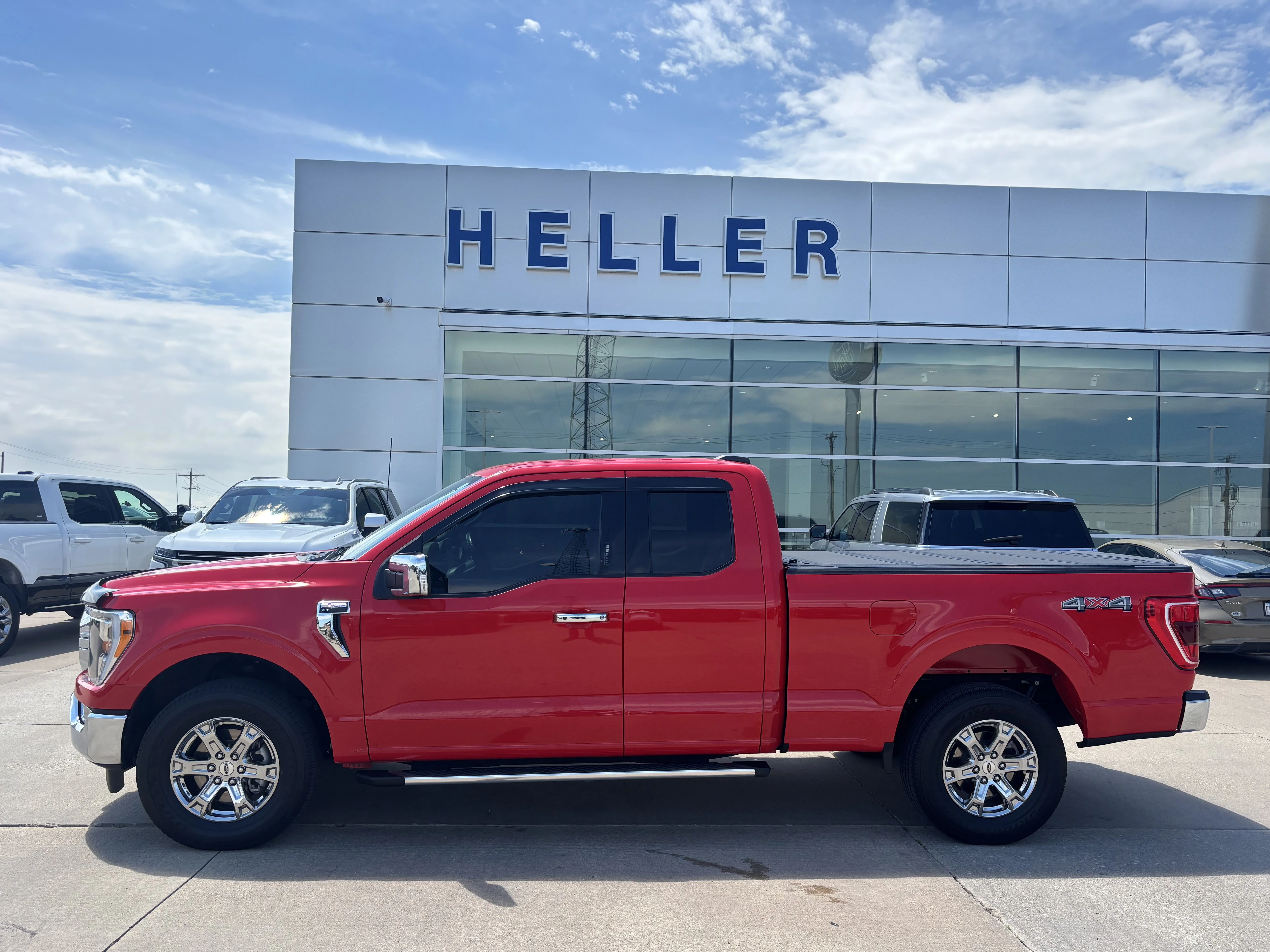 Used 2022 Race Red Ford XLT image 3