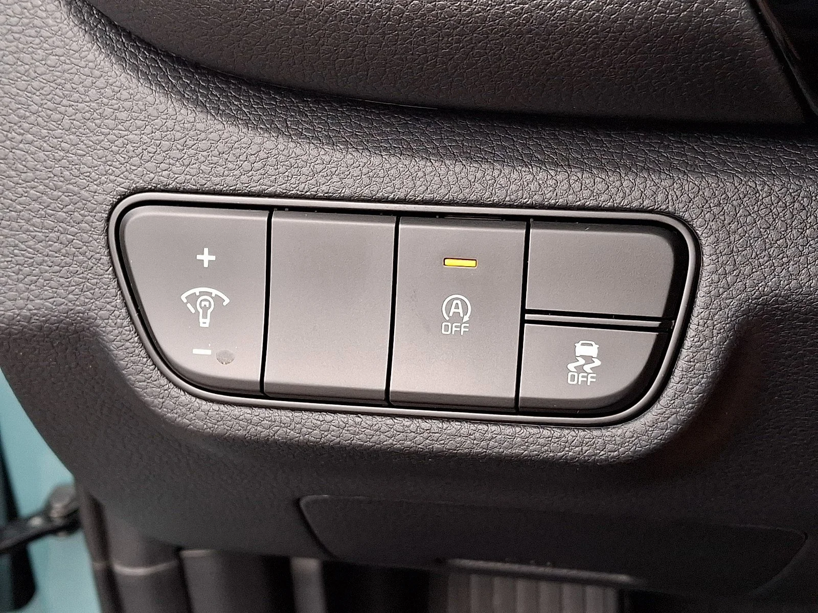 New 2026 Pluton Blue / Black Roof Kia S image 11