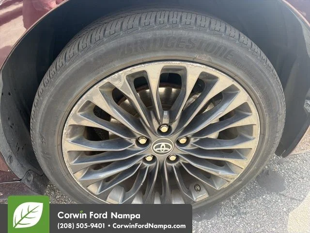 Used 2016 Red Toyota Touring image 9