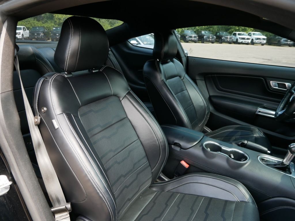 Used 2019 Black Ford GT Premium image 12