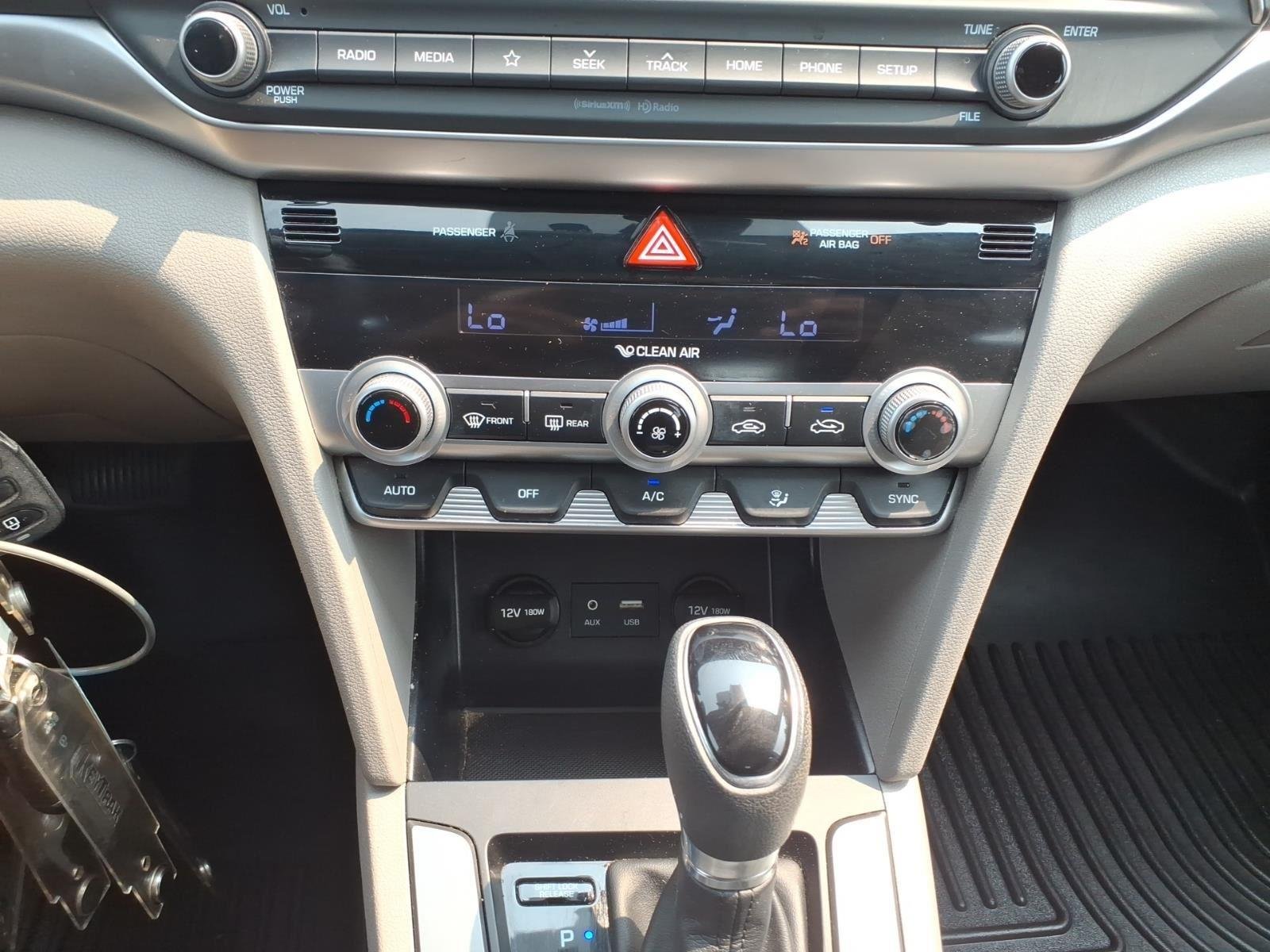 Used 2020 Lakeside Blue Hyundai SEL image 26