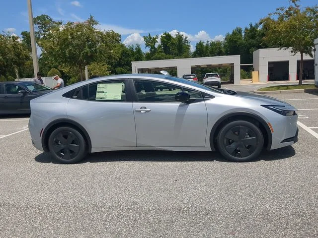 New 2026 Cutting Edge Toyota LE image 3