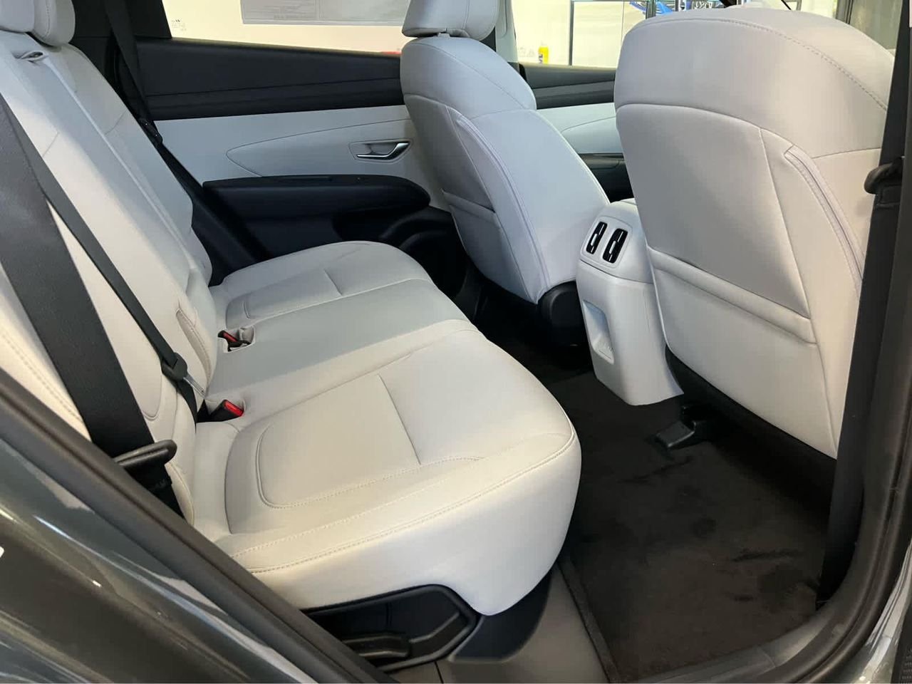 New 2026 Amazon Gray Hyundai SEL image 22