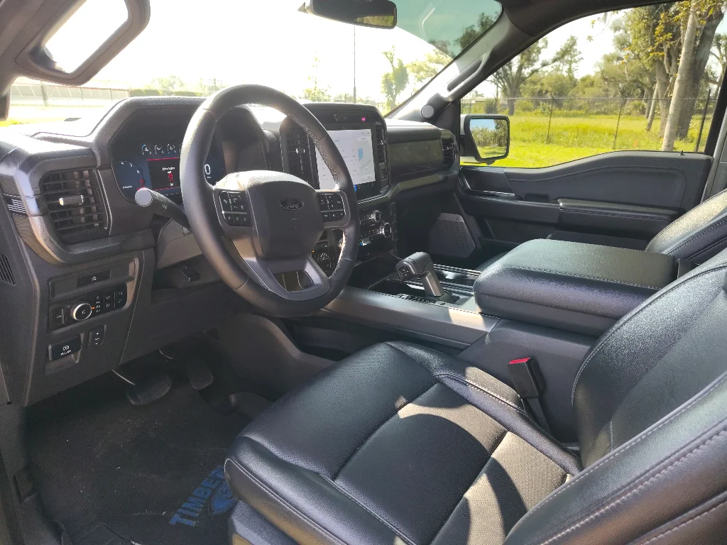 Used 2025 Star White Ford Lariat Crew Cab 4x4 image 20