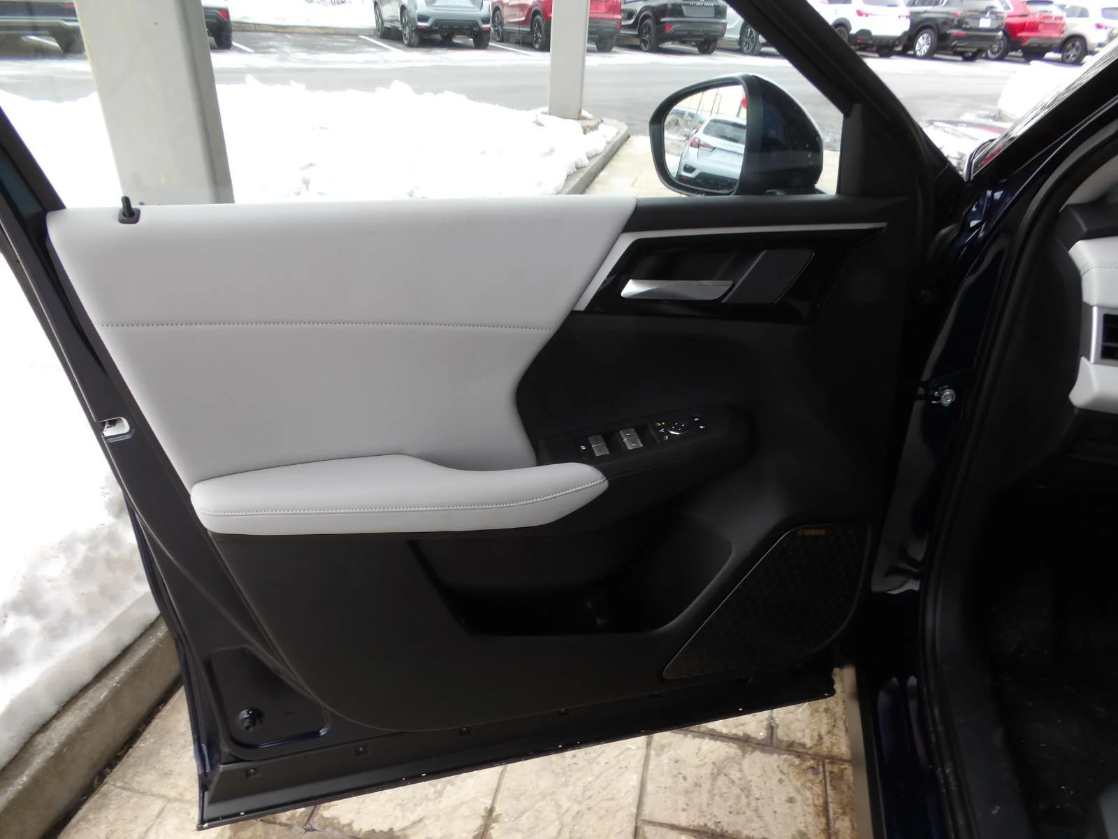 2026 Mitsubishi Outlander SE - Photo 19